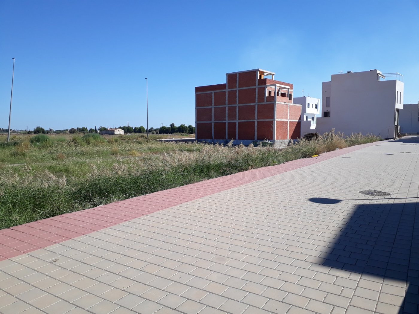 SOLAR EN CALLOSA DE SEGURA