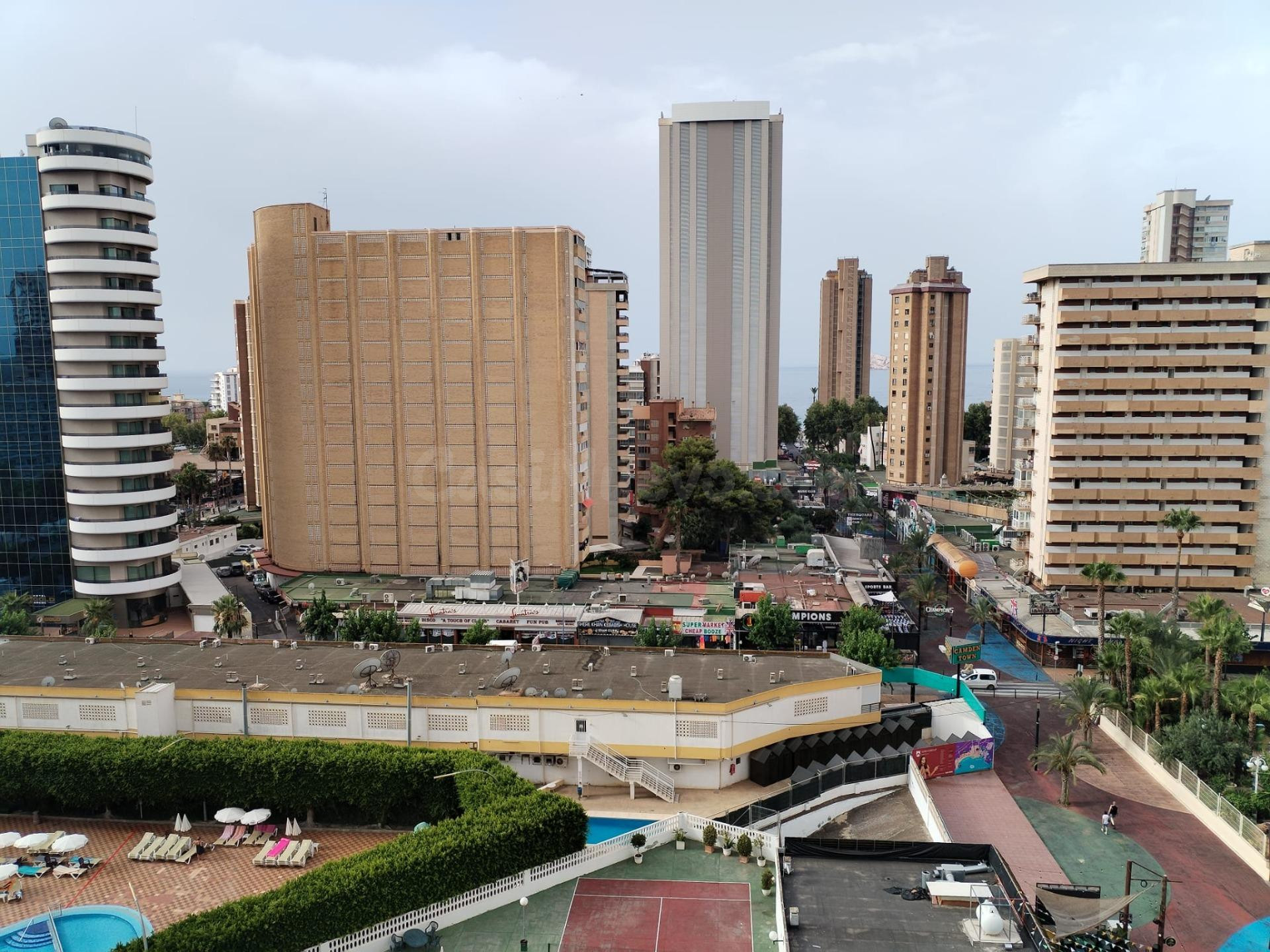 Se vende apartamento de 1 dormitorio en zona de Levante. Reformado.