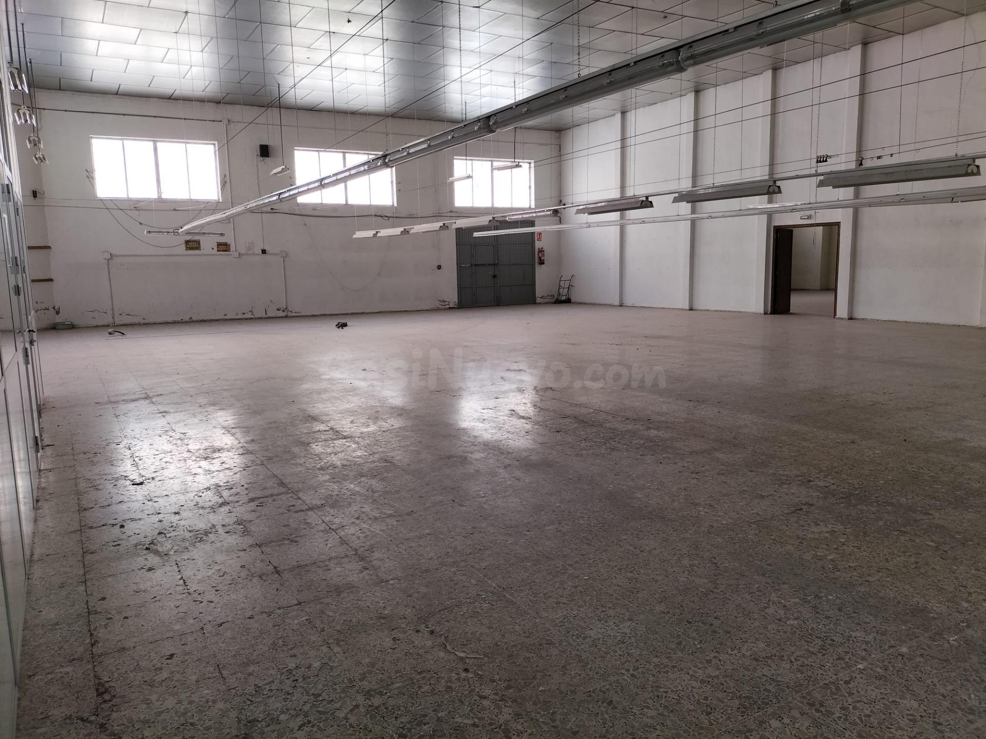 NAVE INDUSTRIAL EN ALBATERA