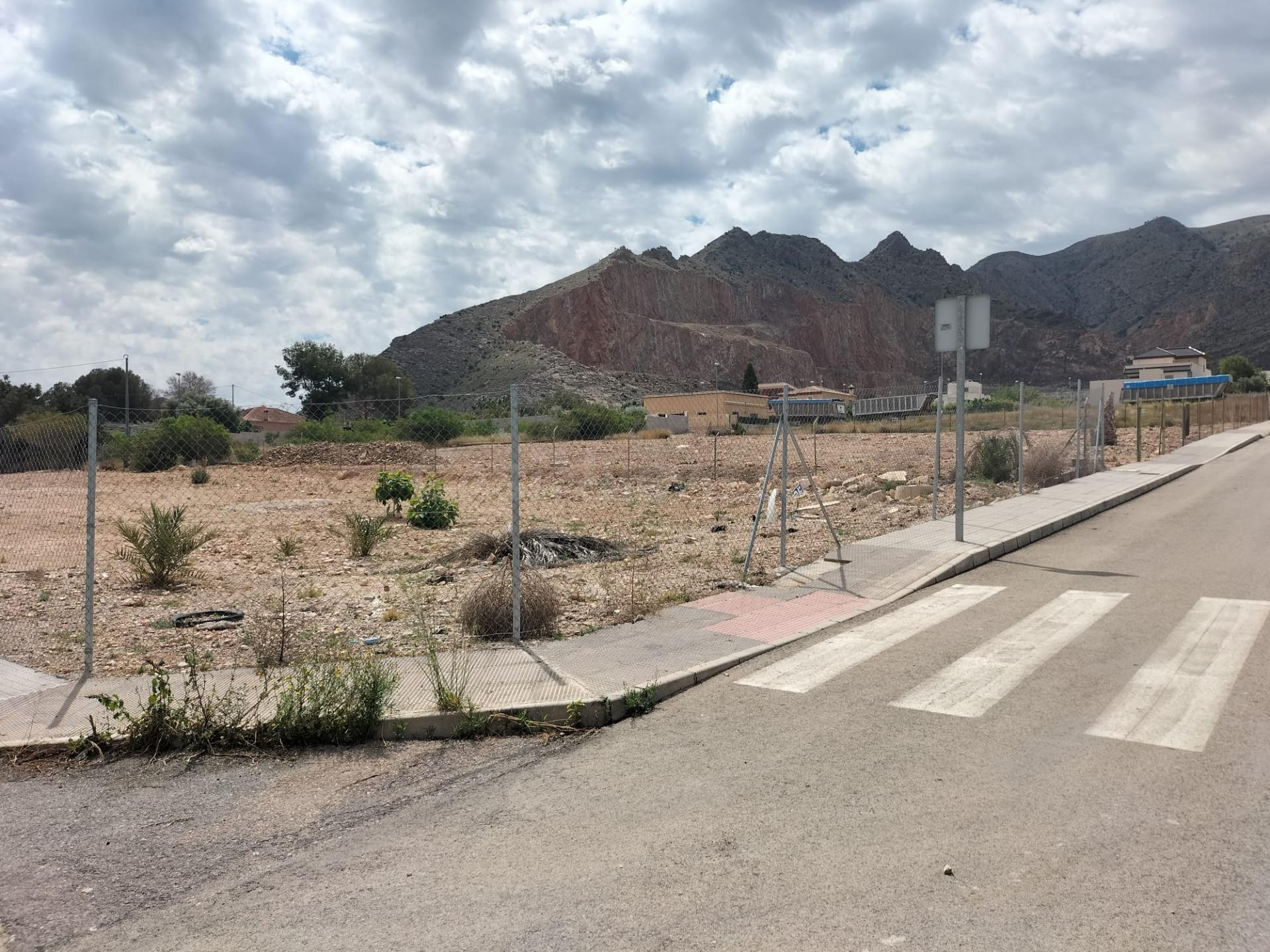 TERRENO URBANO EN PARAJE JABONEROS COX