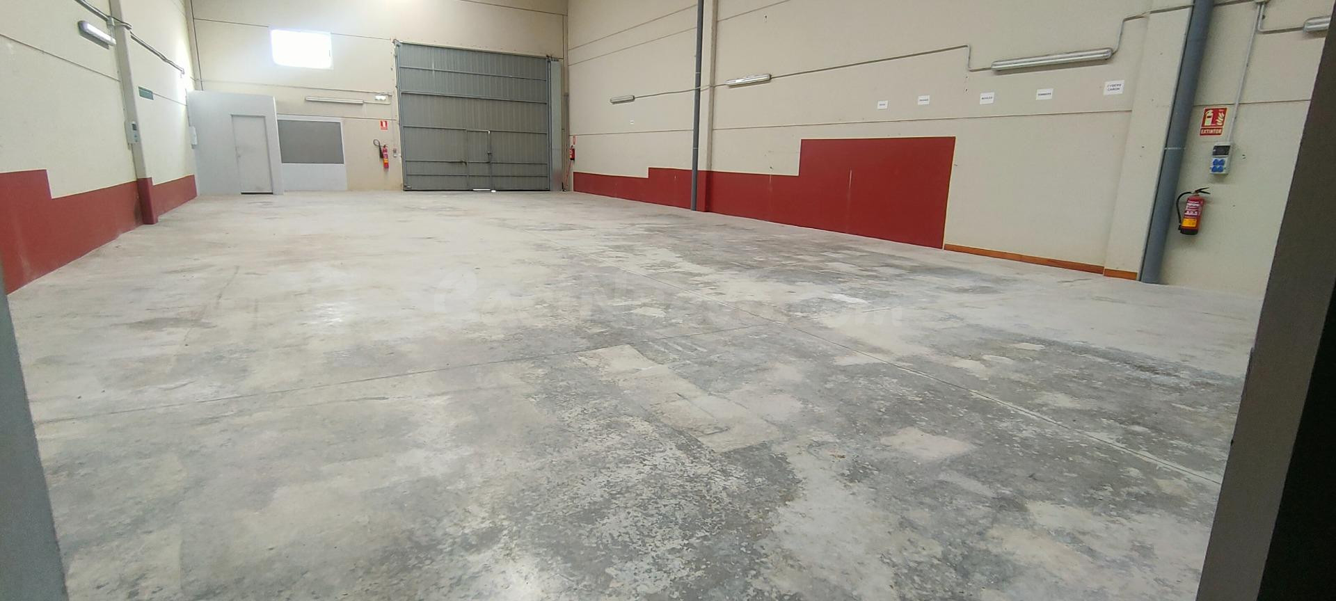 NAVE INDUSTRIAL EN VENTA EN CALLE ARTES GRÁFICAS - POLÍGONO 