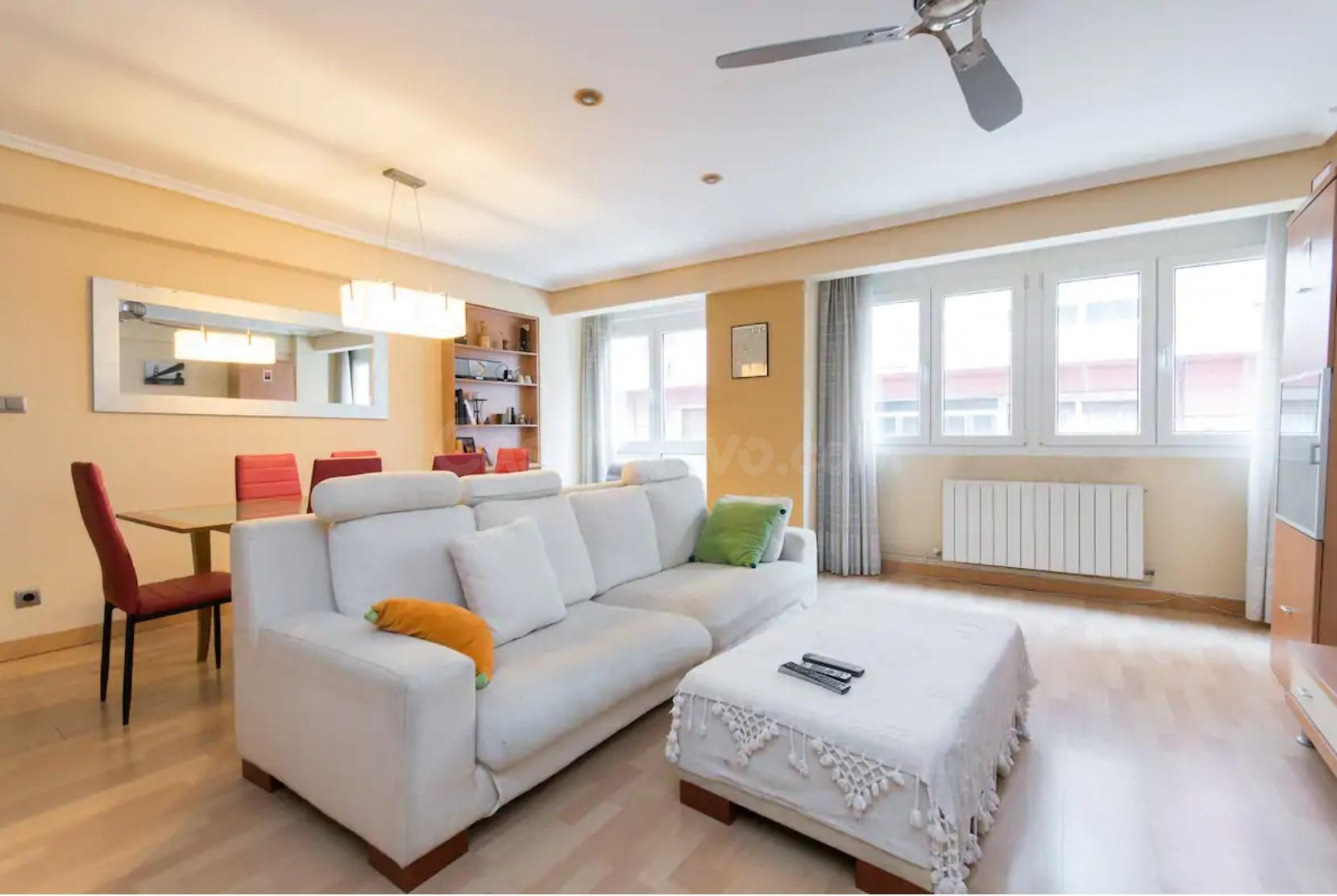 Se Alquila Vivienda de 2 Dormitorios en Zona Deusto