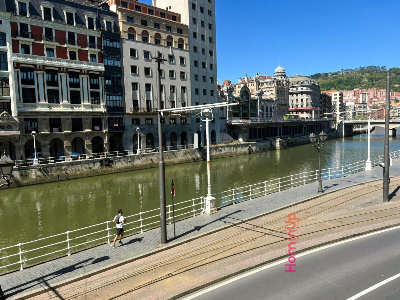 Se Alquila bonito Apartamento por temporadas en pleno Casco Viejo de Bilbao
