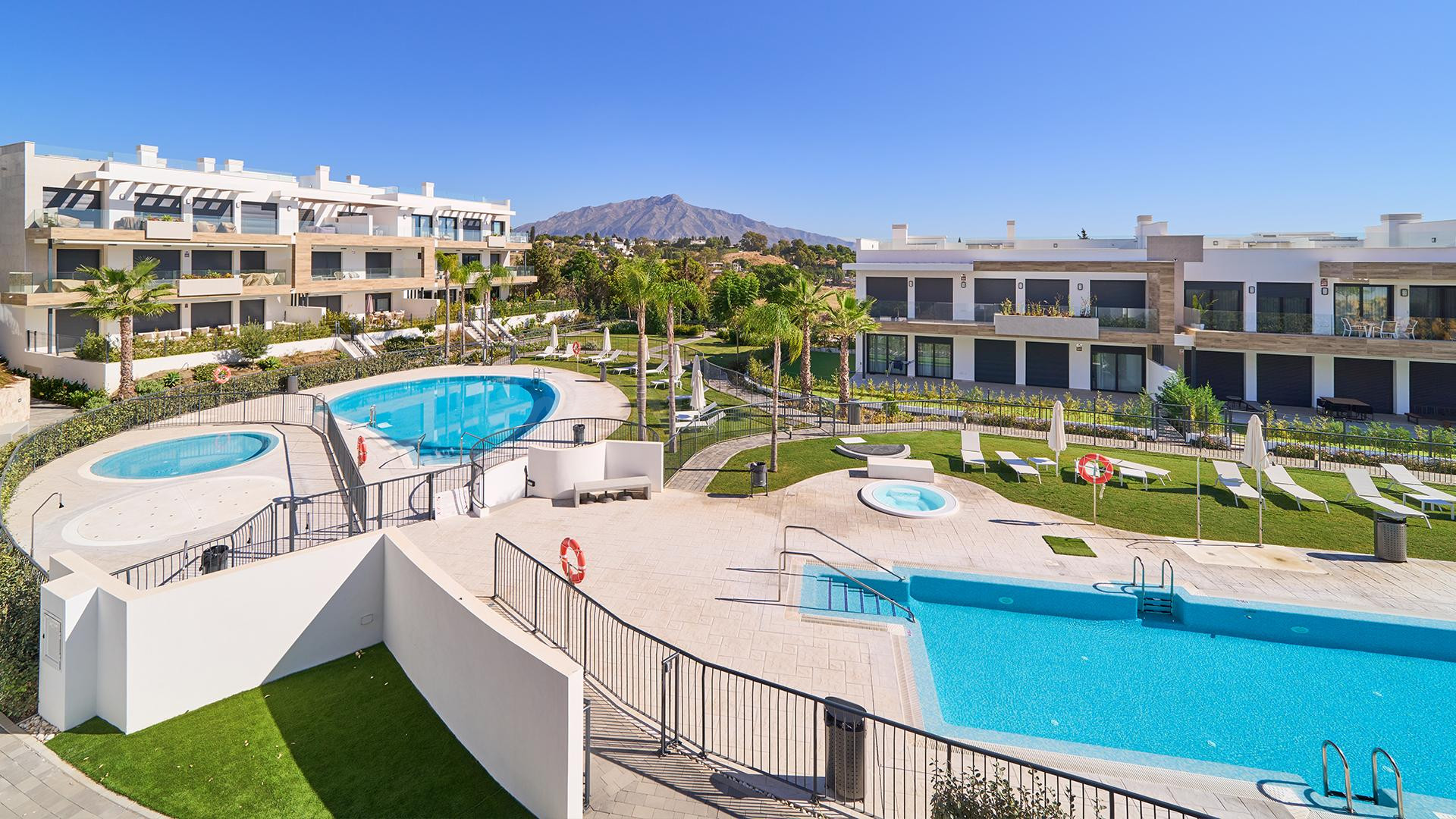 Apartamento 2 habitaciones 131m² en venta - Benatalaya