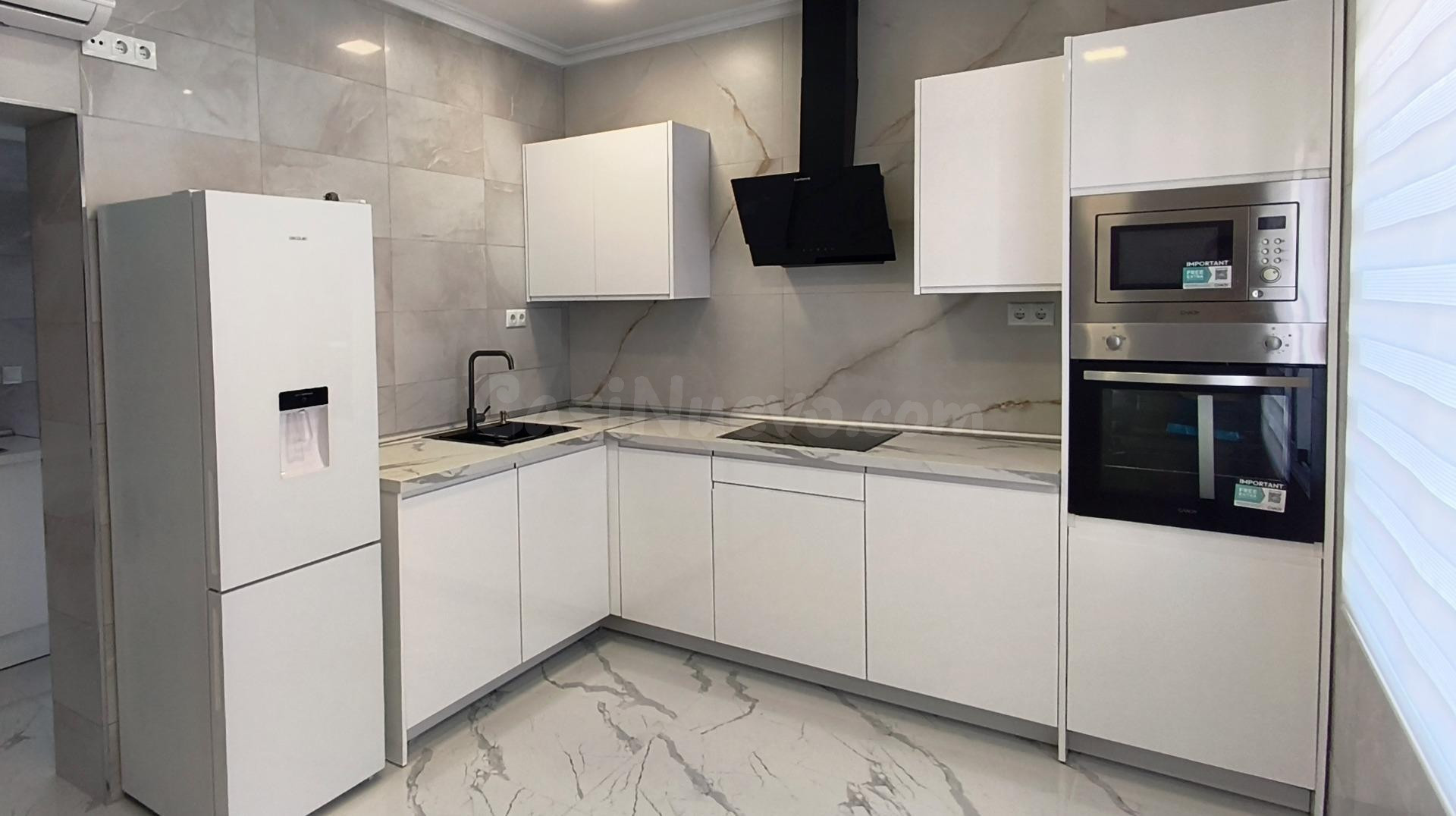 CASA INDEPENDIENTE EN PLANTA BAJA REFORMADA Y CON SOLARIUM