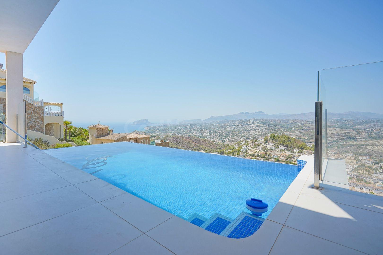 Villa con vistas al mar