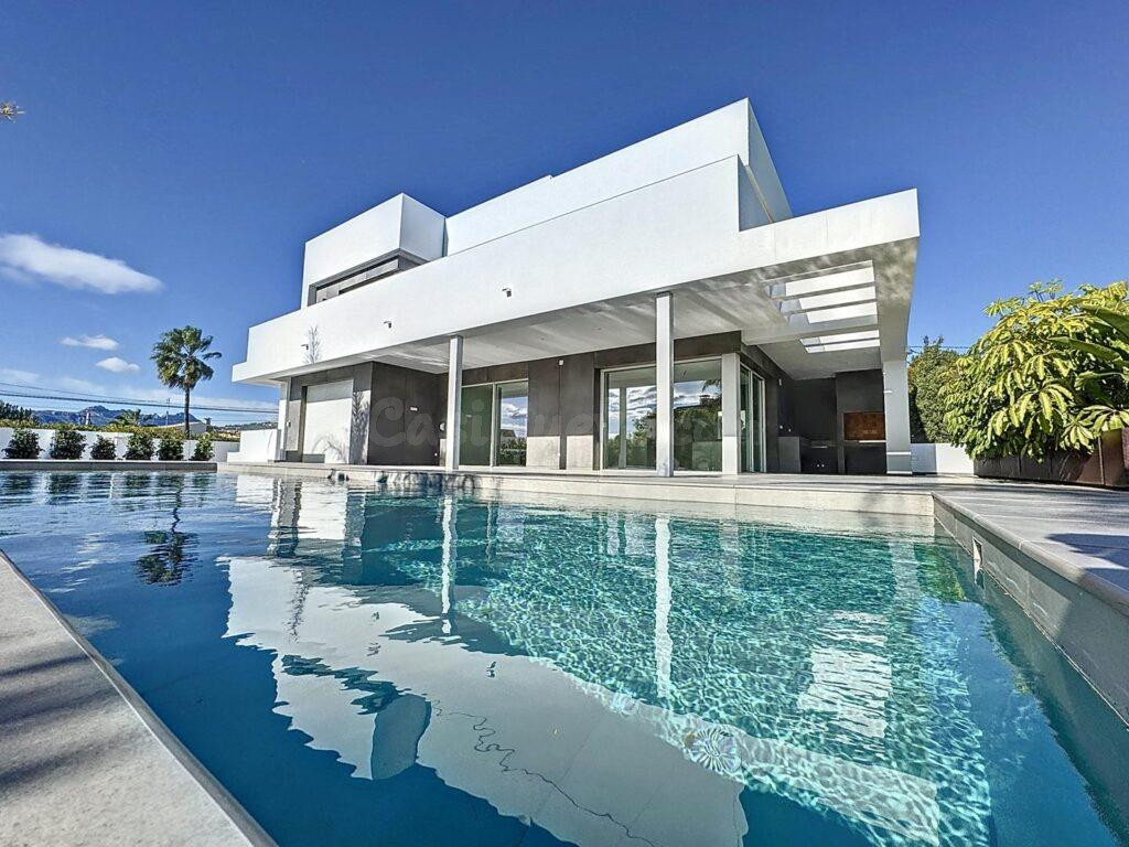 Villa 5 habitaciones 239m² en venta - Cala Advocat - Baladra