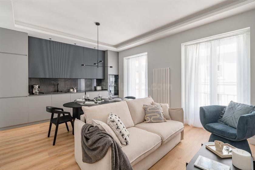 Piso 2 habitaciones 136m² en venta - Huertas-Cortes