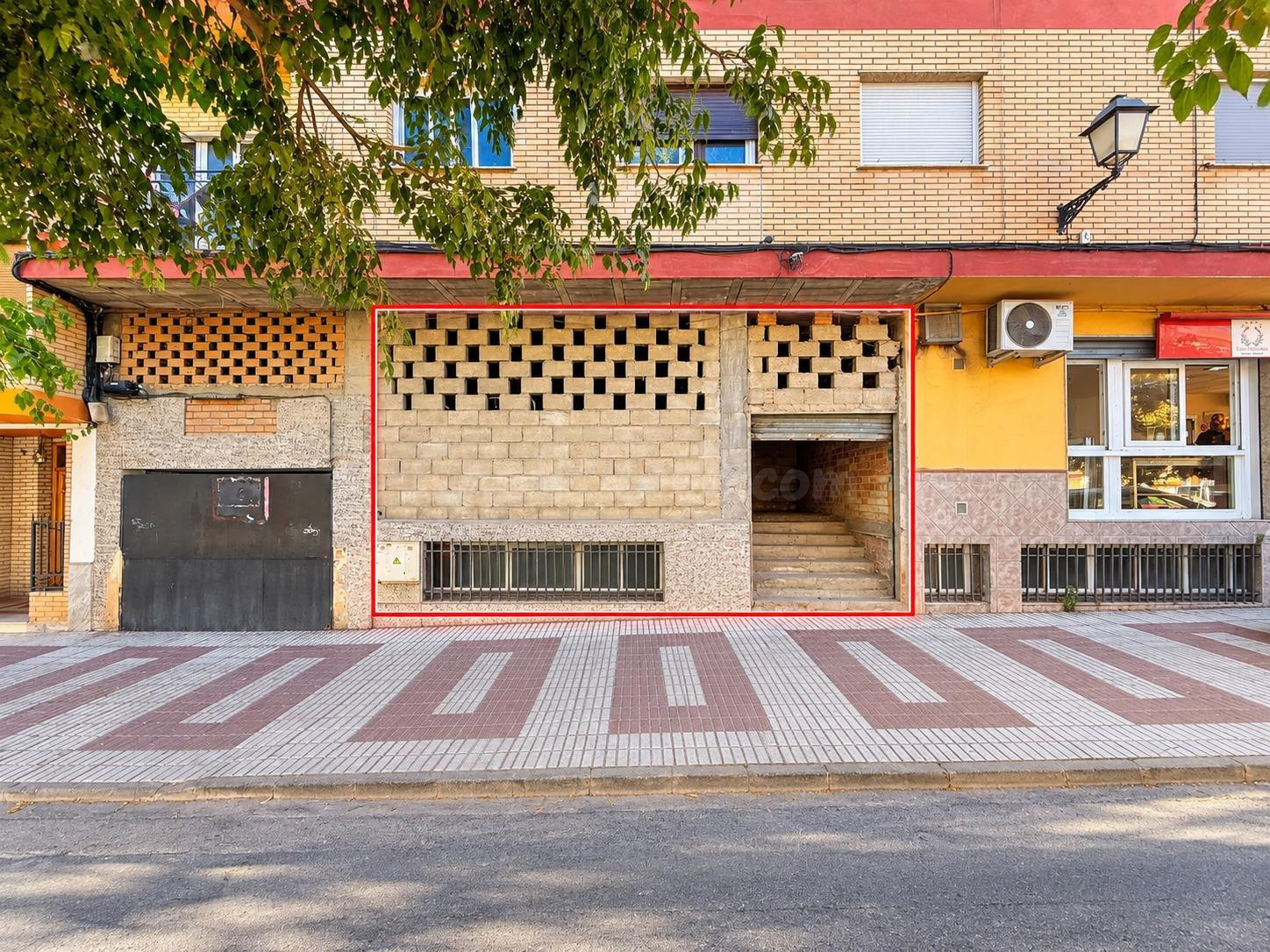 Magnífico local comercial en el centro de Padul