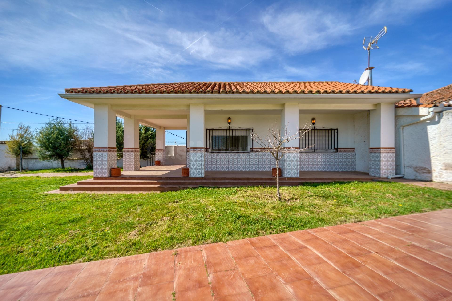 Chalet 3 habitaciones 236m² en venta - Casco antiguo villama
