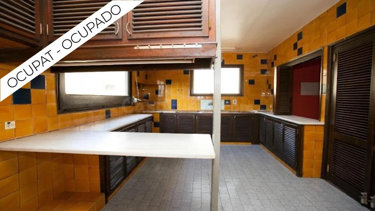 CASA OCUPADA 2 PLANTAS, 457 M2, 5 habitaciones, PARCELA 1332 M2, PISCINA, EN CALONGE I SANT ANTONI, URB. MAS PERE.