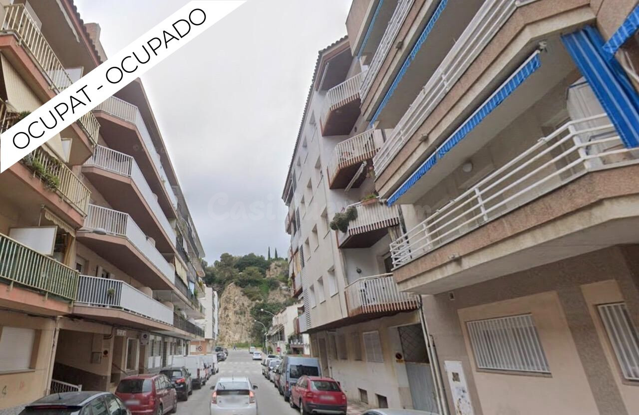 PISO OCUPADO 95M2, 3 habitaciones, 2 BAÑOS, EN C/ JOSEP CARNER, BLANES