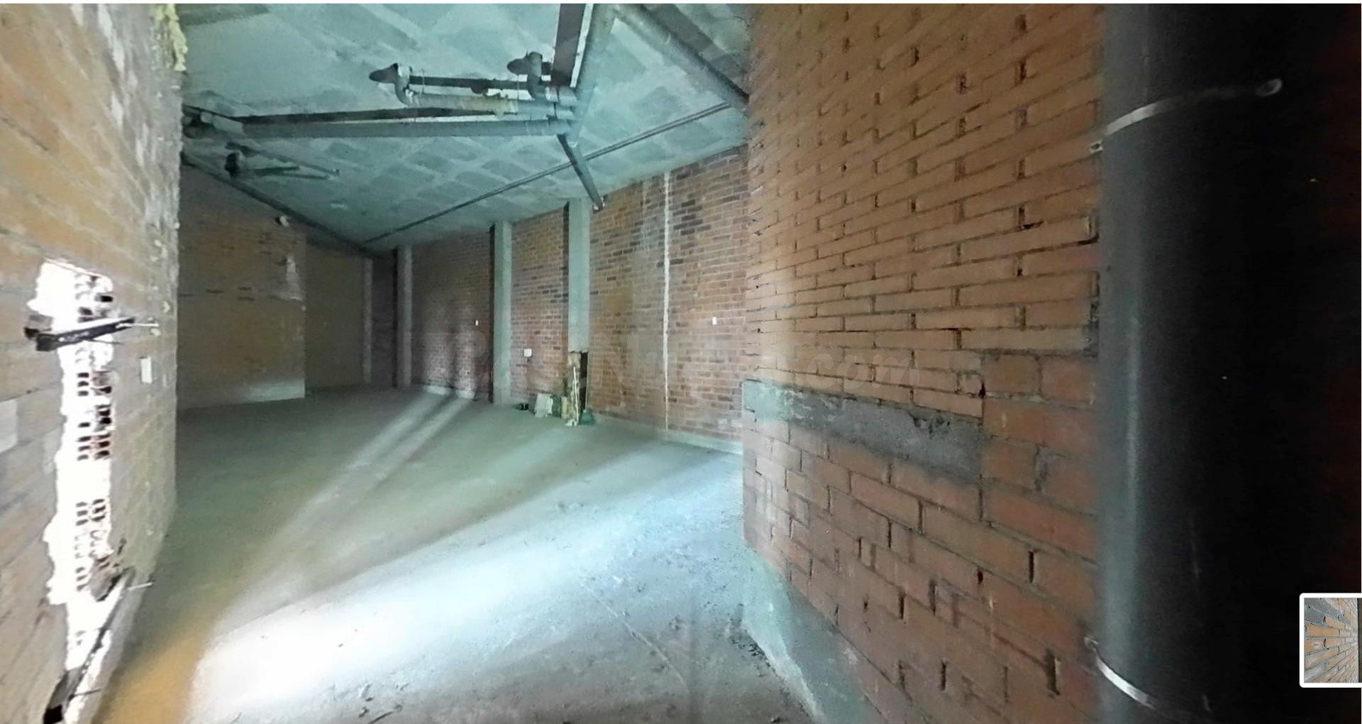 Local en venta en Figueres, protección oficial - foto 4