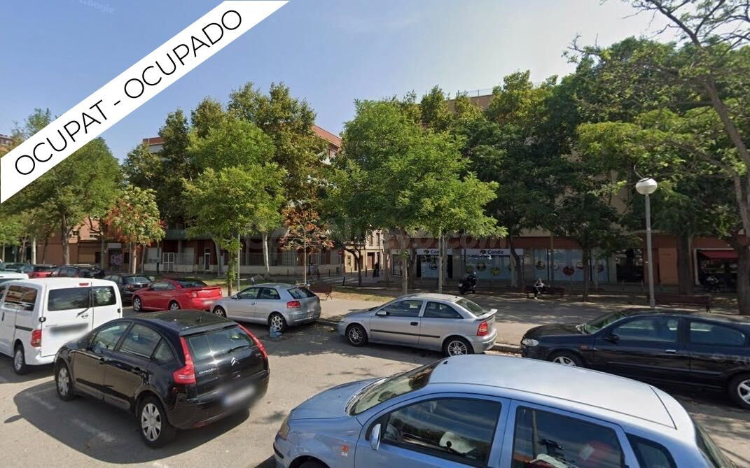PISO OCUPADO 85 M2 ÚTILES, PLANTA 4 CON ASCENSOR, BALCÓN, ZONA BON PASTOR, CARER FÓRMIGA