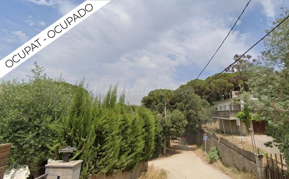 CASA OCUPADA, 5 habitaciones, PARCELA 1126 M2, URB. MIRAMBELL, VILANOVA DEL VALLÈS