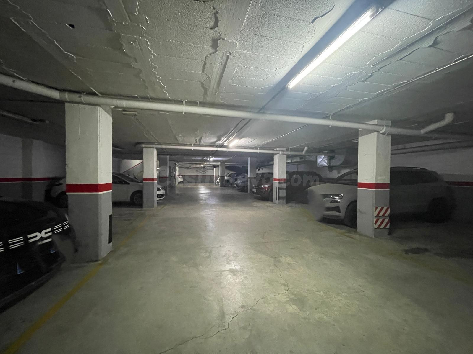 PARKING EN CALLE GENOVA