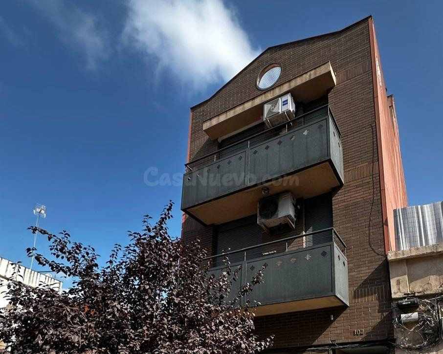 Oportunidad de Inversión en Edificio en La Trinitat Vella, Barcelona - €500.000