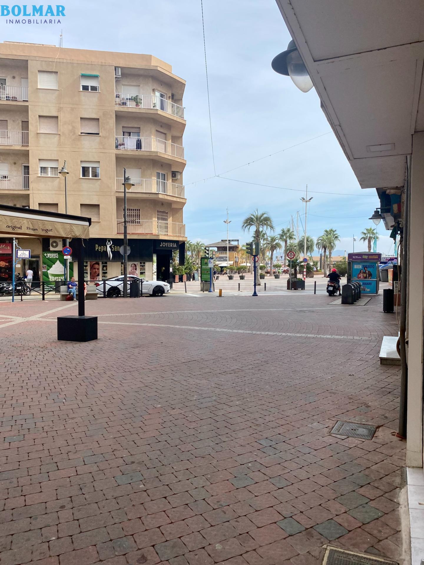 PISO A 2 MINUTOS DE LA PLAYA DEL PASEO