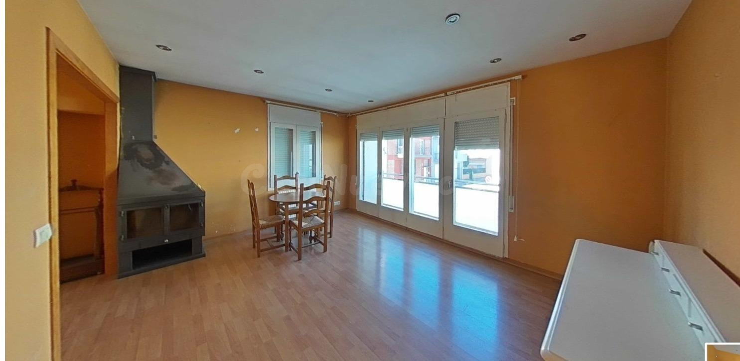 Casa en venta en Olot, calle de Roure