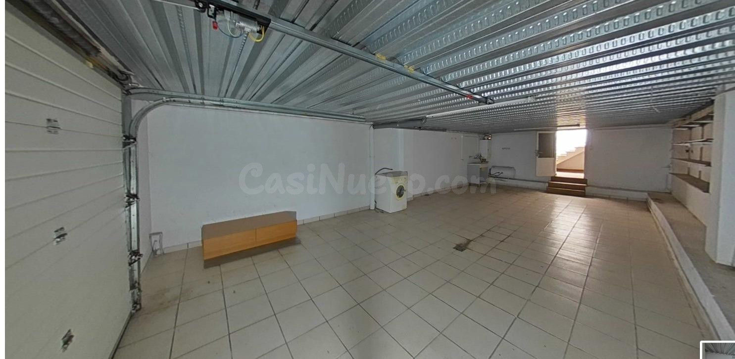 Casa en venta en Olot, calle de Roure - foto 5