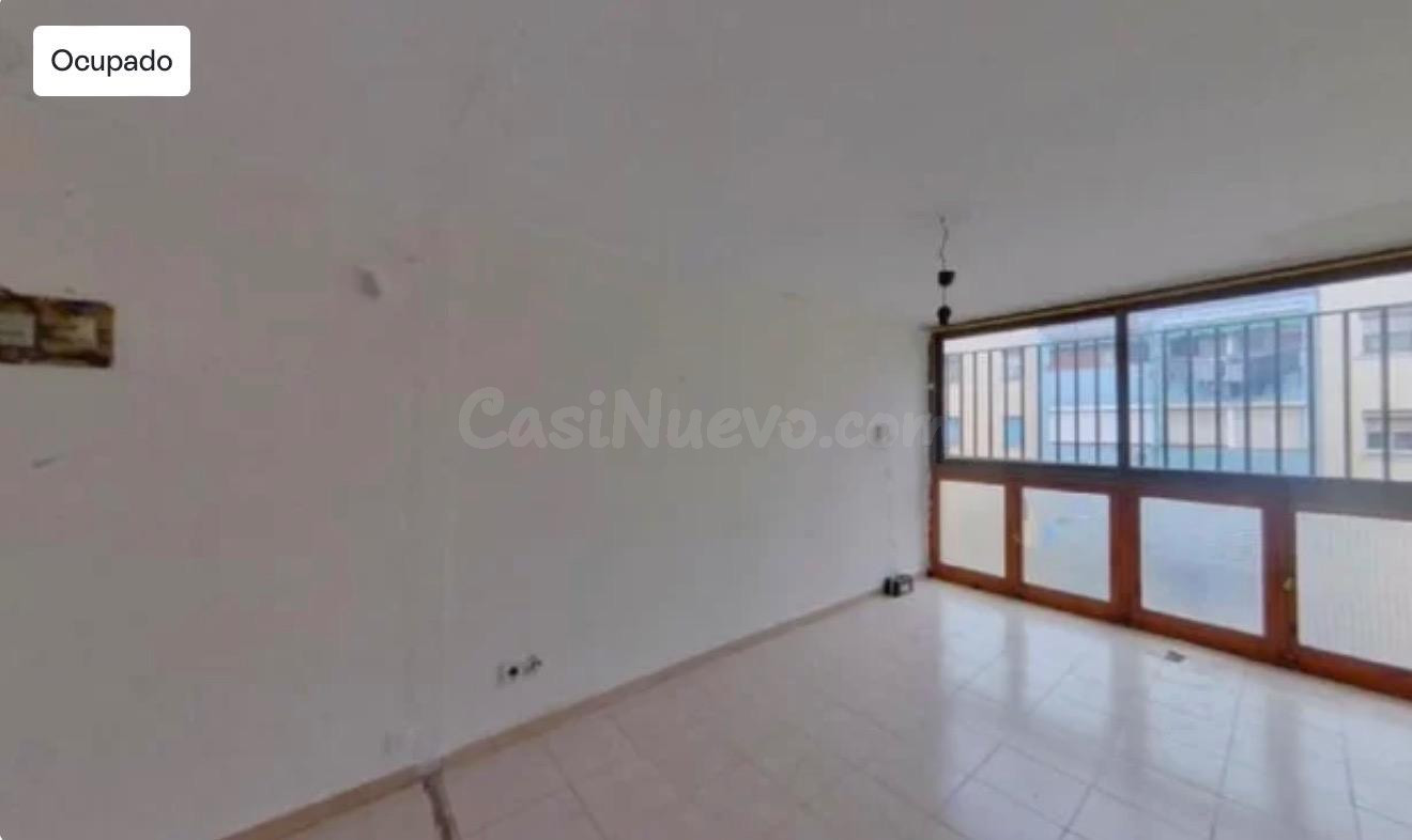 PISO OCUPADO EN C/CACERES, BADALONA