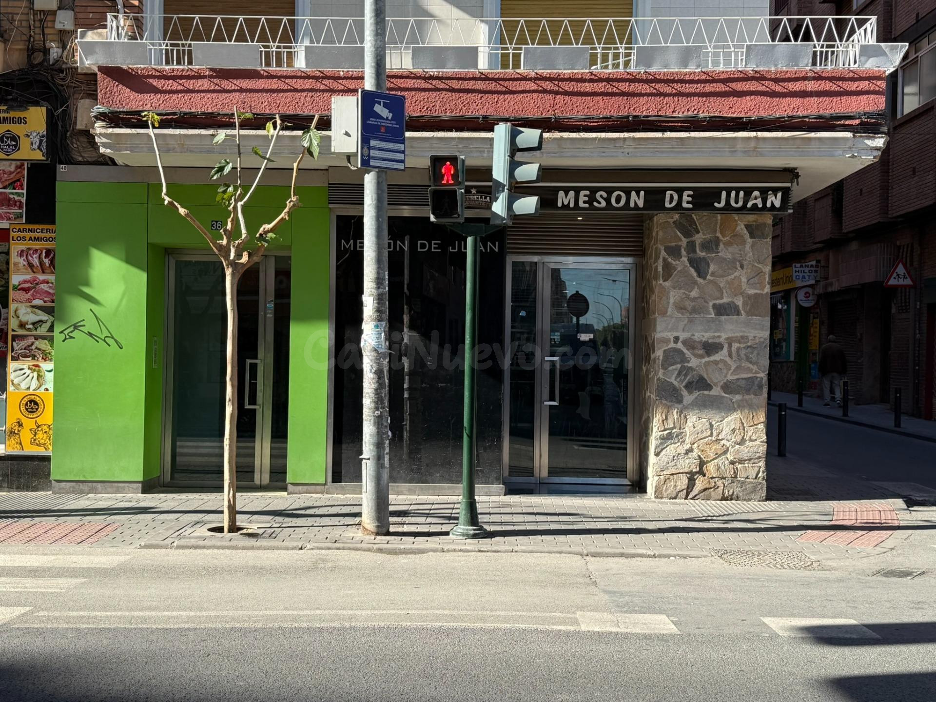 Local para cafetería listo para entrar + almacén – Barrio del Carmen