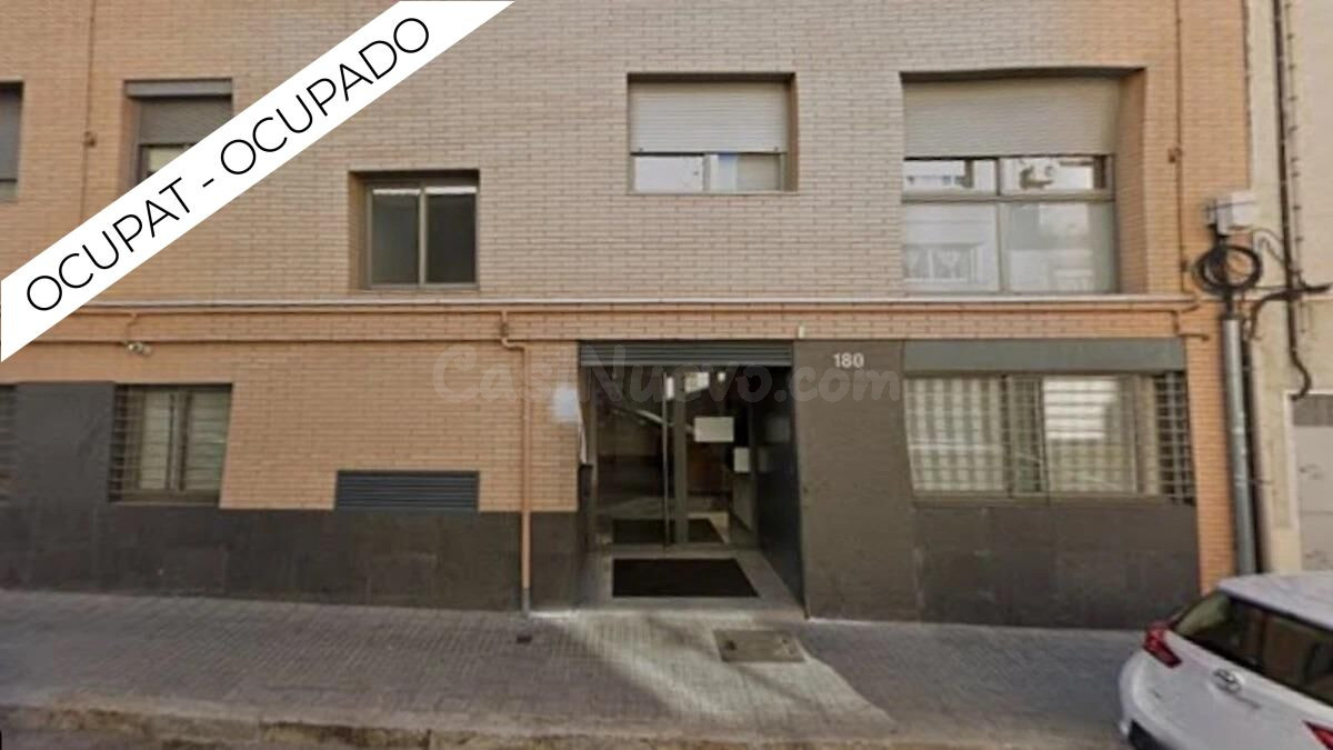 PISO OKUPADO 99 M2, PLANTA 4 CON ASCENSOR, BALCÓN CARRER DE L'HOQUEI