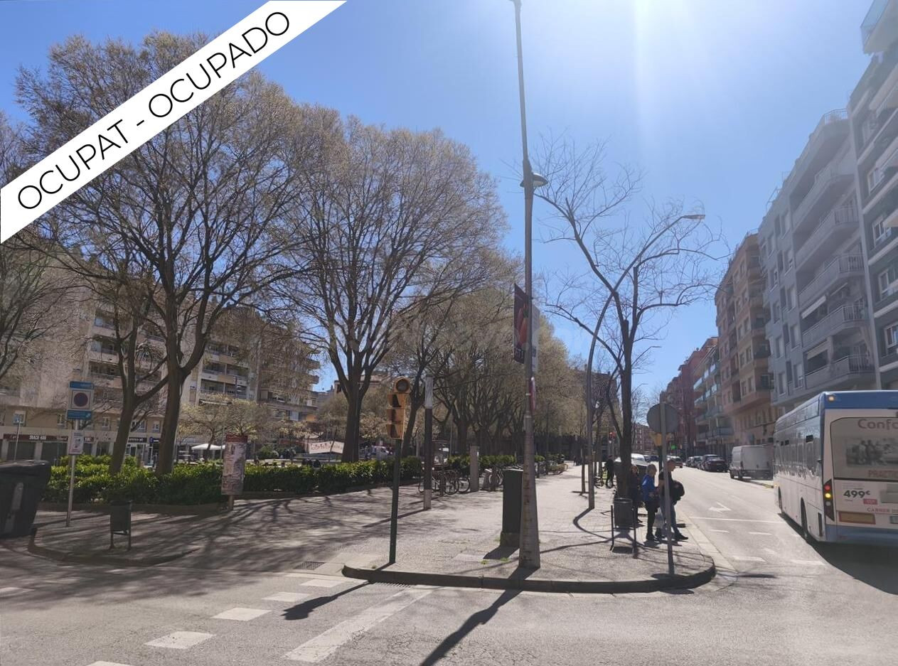 PISO OCUPADO 3 habitaciones, BALCÓN, PLANTA 1 CON ASCENSOR, CARRER AGUDES, LA DEVESA, GIRONA