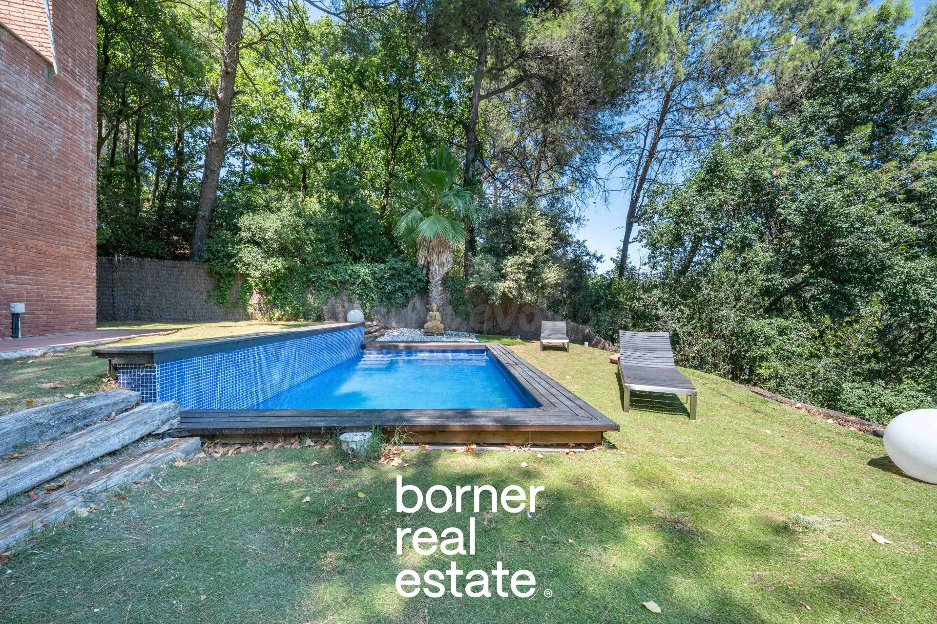 Casa independiente de 457m2, 5 hab. + 5 baños y piscina en p - foto 3