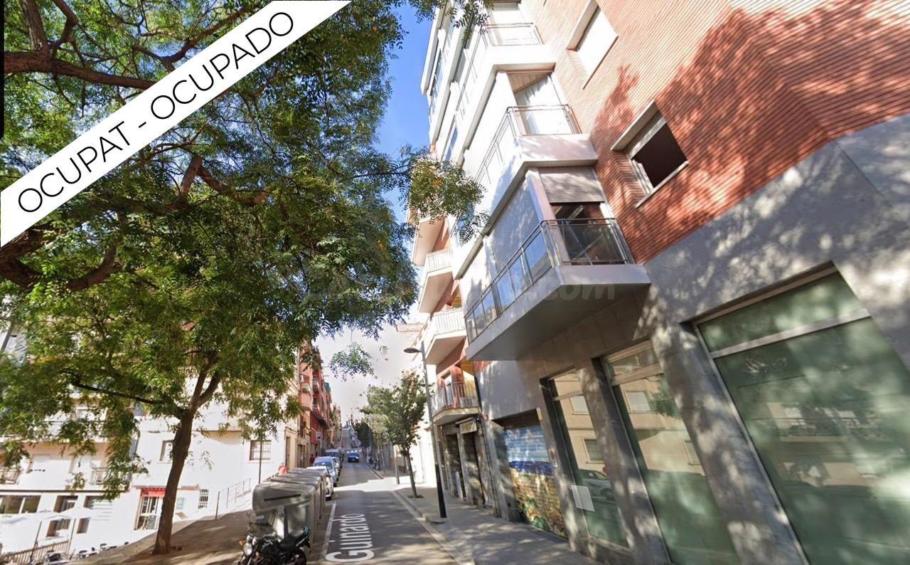 PISO OCUPADO PLANTA 4 CON ASCENSOR, 4 habitaciones, BALCÓN, CARRER VARSOVIA, GUINARDÓ