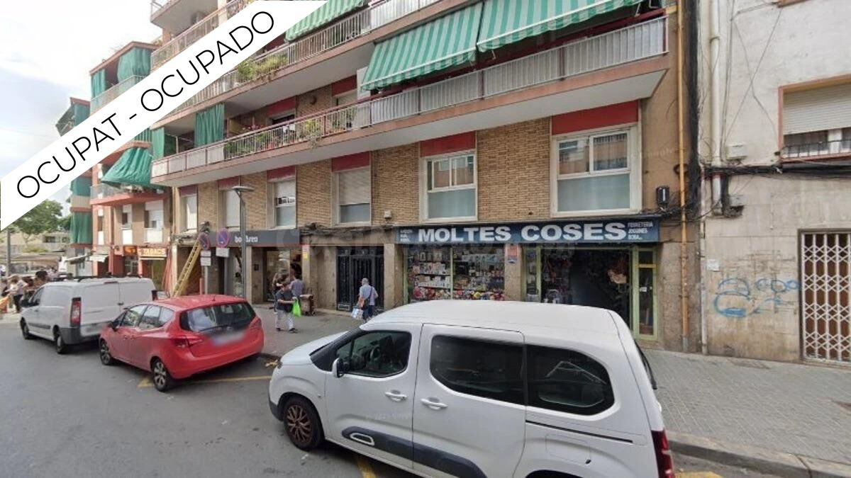 PISO OCUPADO 4 habitaciones, BALCÓN, PLANTA 3, CARRER PAU PIFERRER, LA SALUT, BADALONA