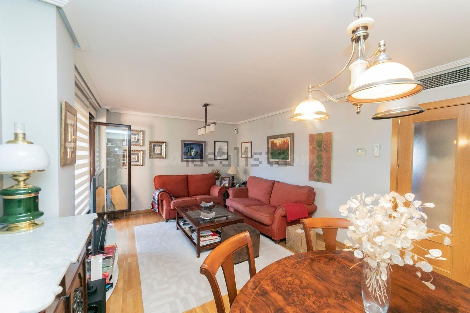 VENTA PISO AVDA ISAAC ALBÉNIZ 11
