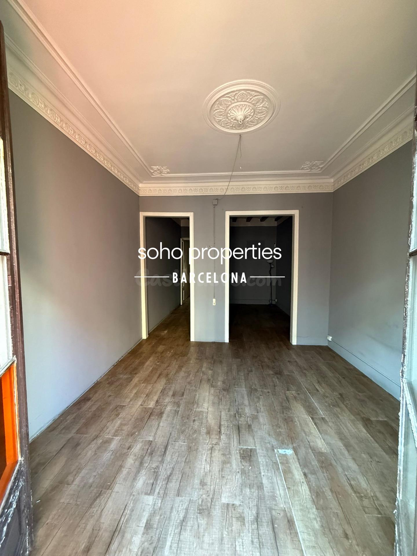 Apartamento en finca regia para reformar en La Nova Esquerra de l’Eixample
