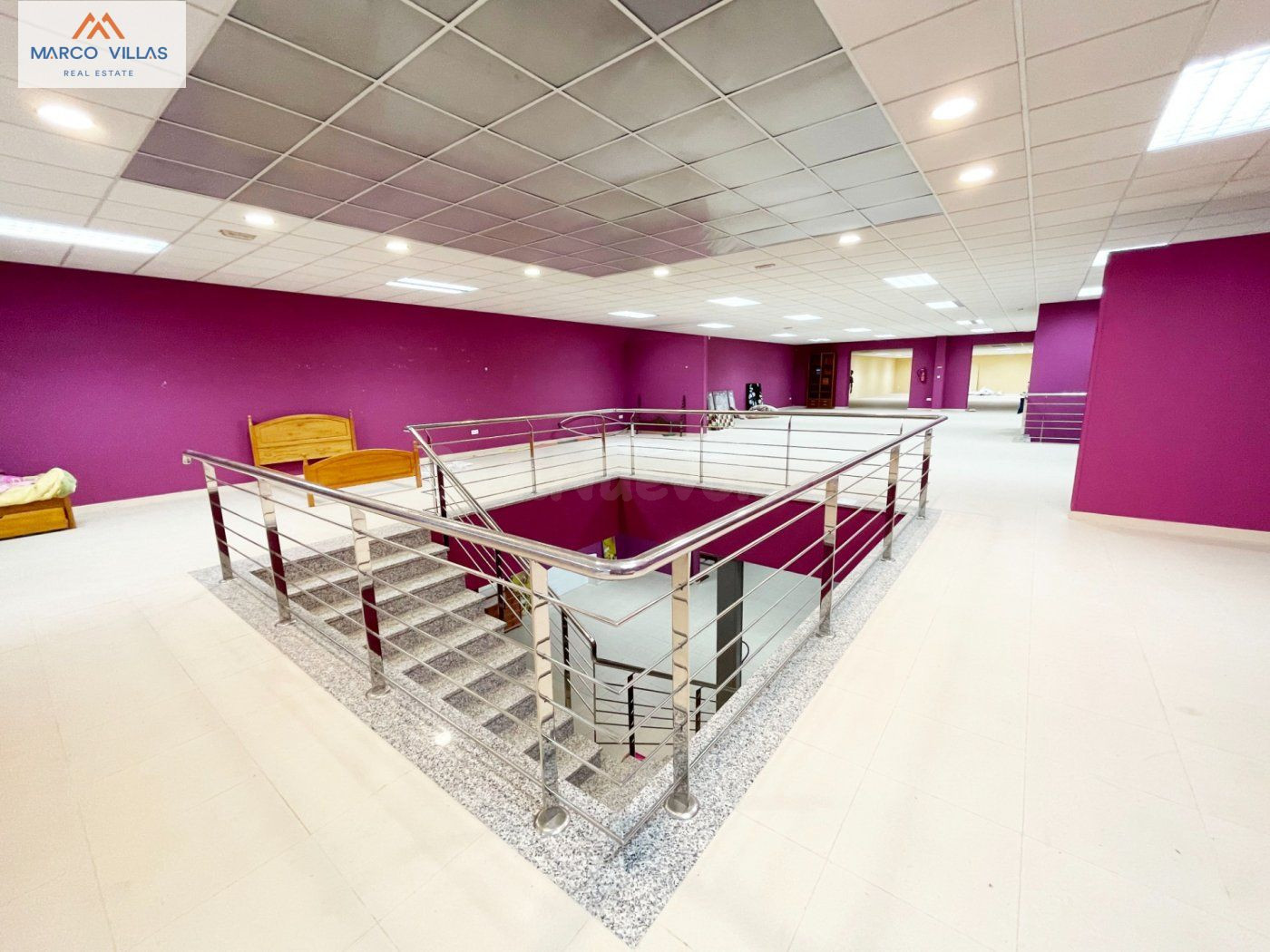 Amplio local comercial en alquiler en Benijófar – 68MV - Marco Villas inmobiliaria en Guardamar del Segura