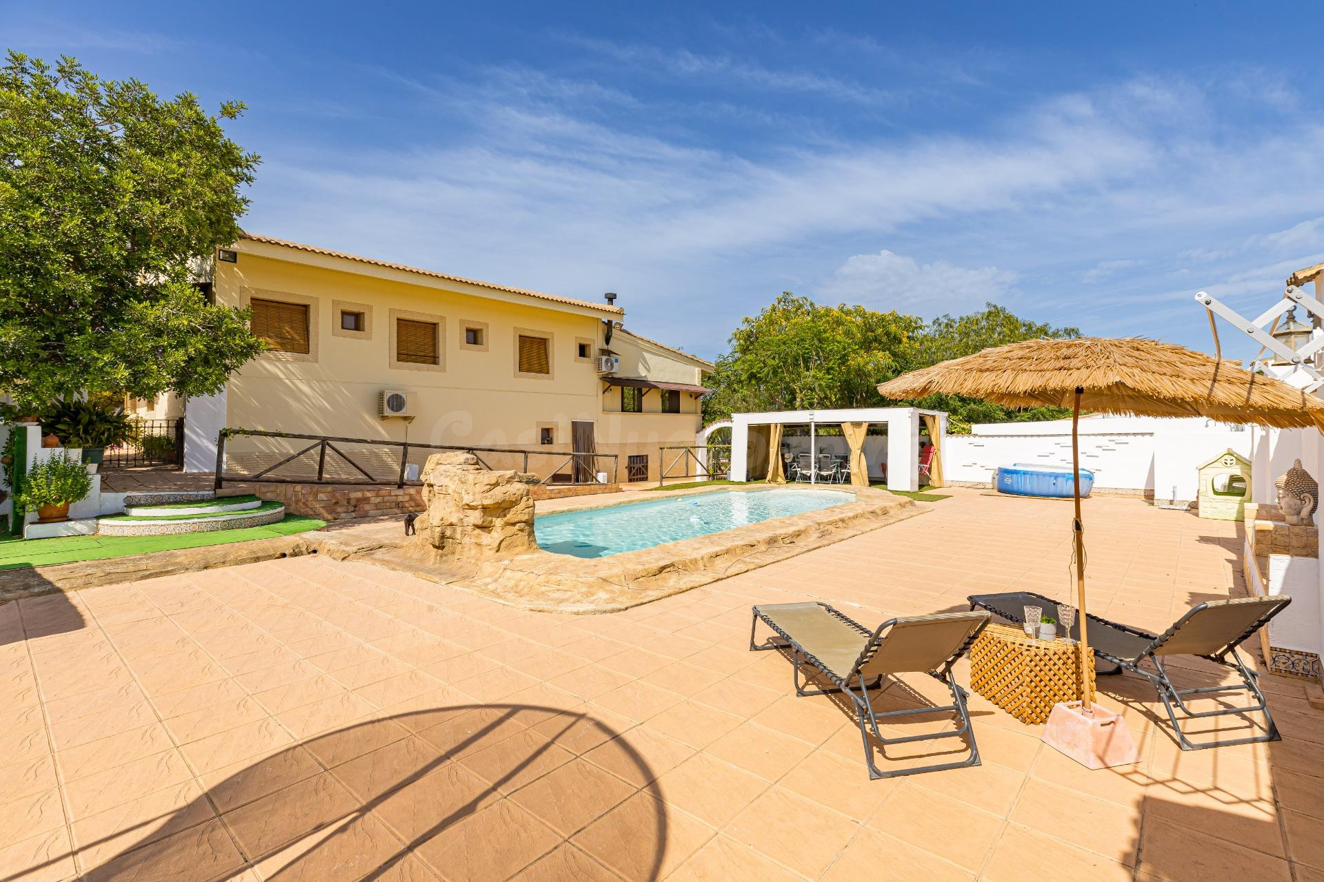 IMPRESIONANTE CHALET EN LOS VALIENTES - foto 3