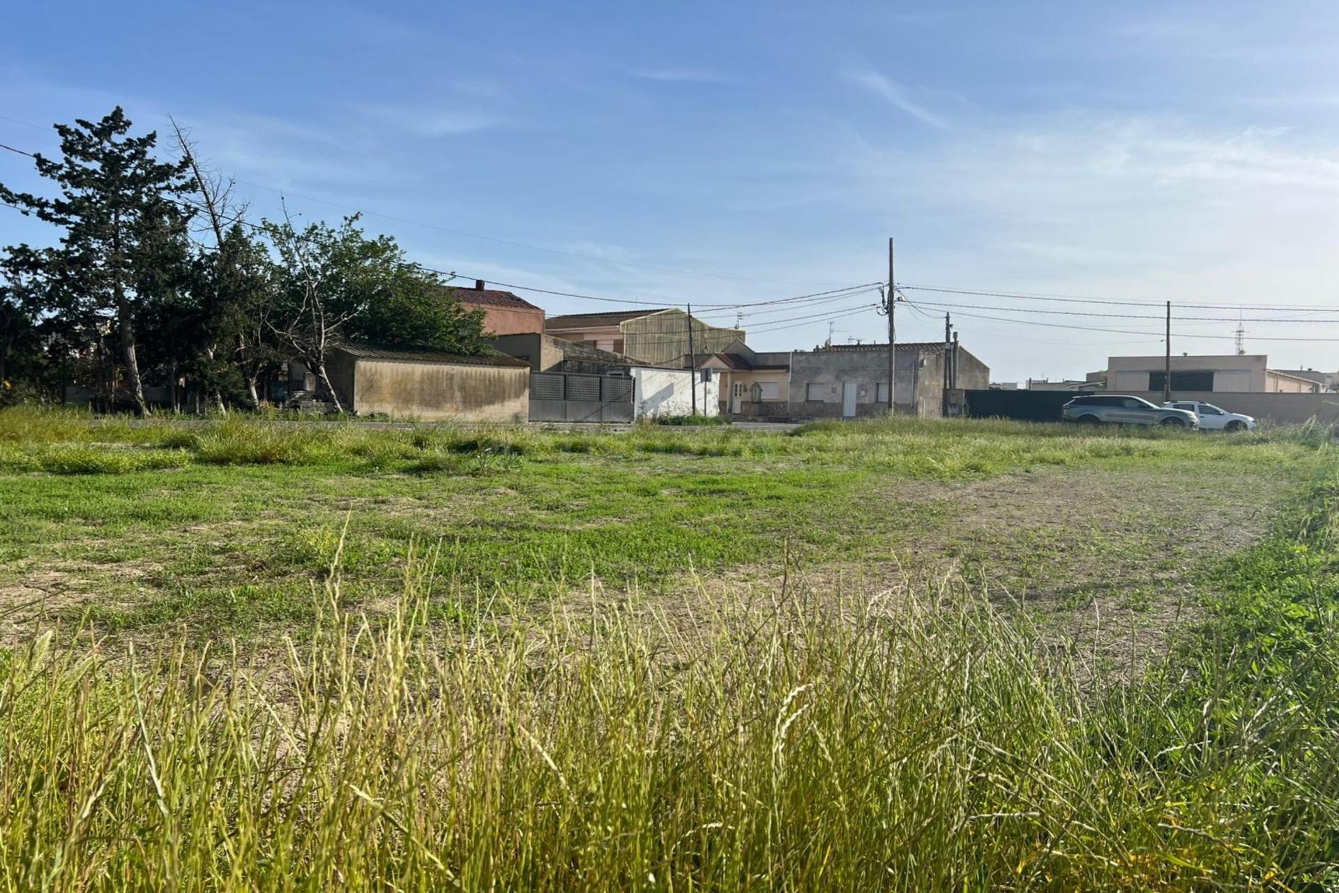 Solar de 714m2 en zona els Hortets (Deltebre)