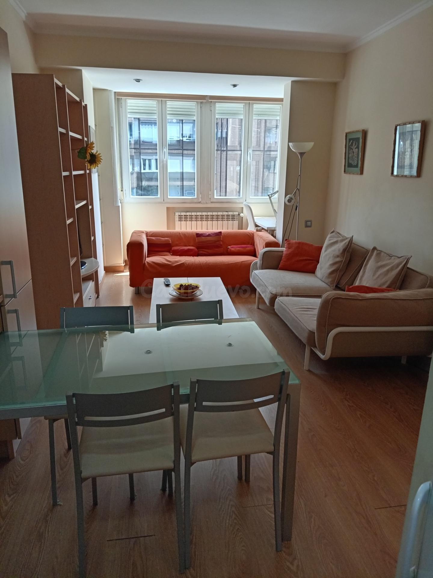 Se alquila apartamento amueblado , muy luminoso em Nuevos Ministerios.