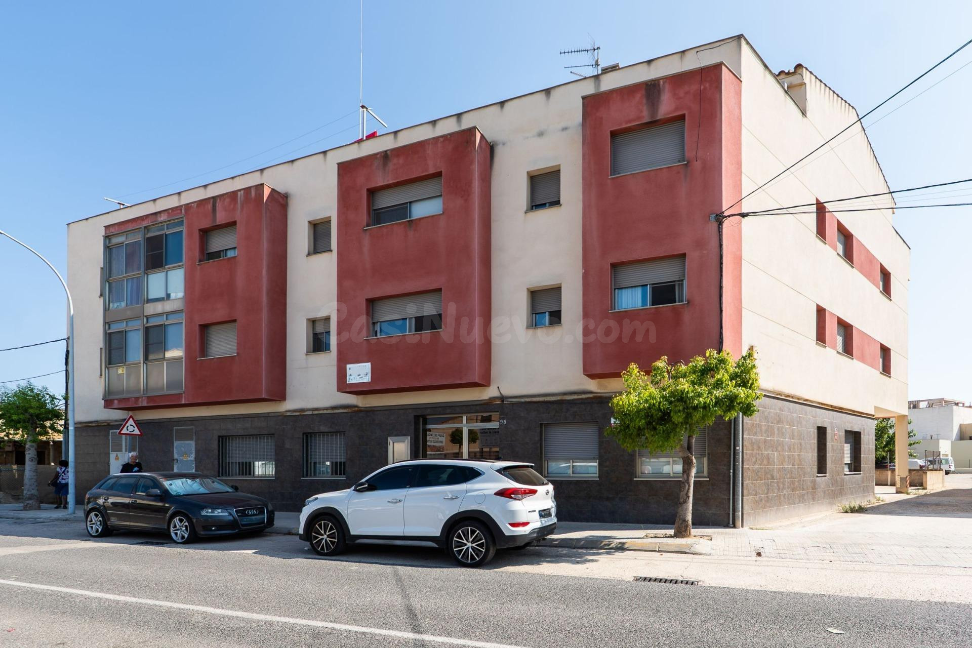 Acogedor piso con parking y trastero en Deltebre