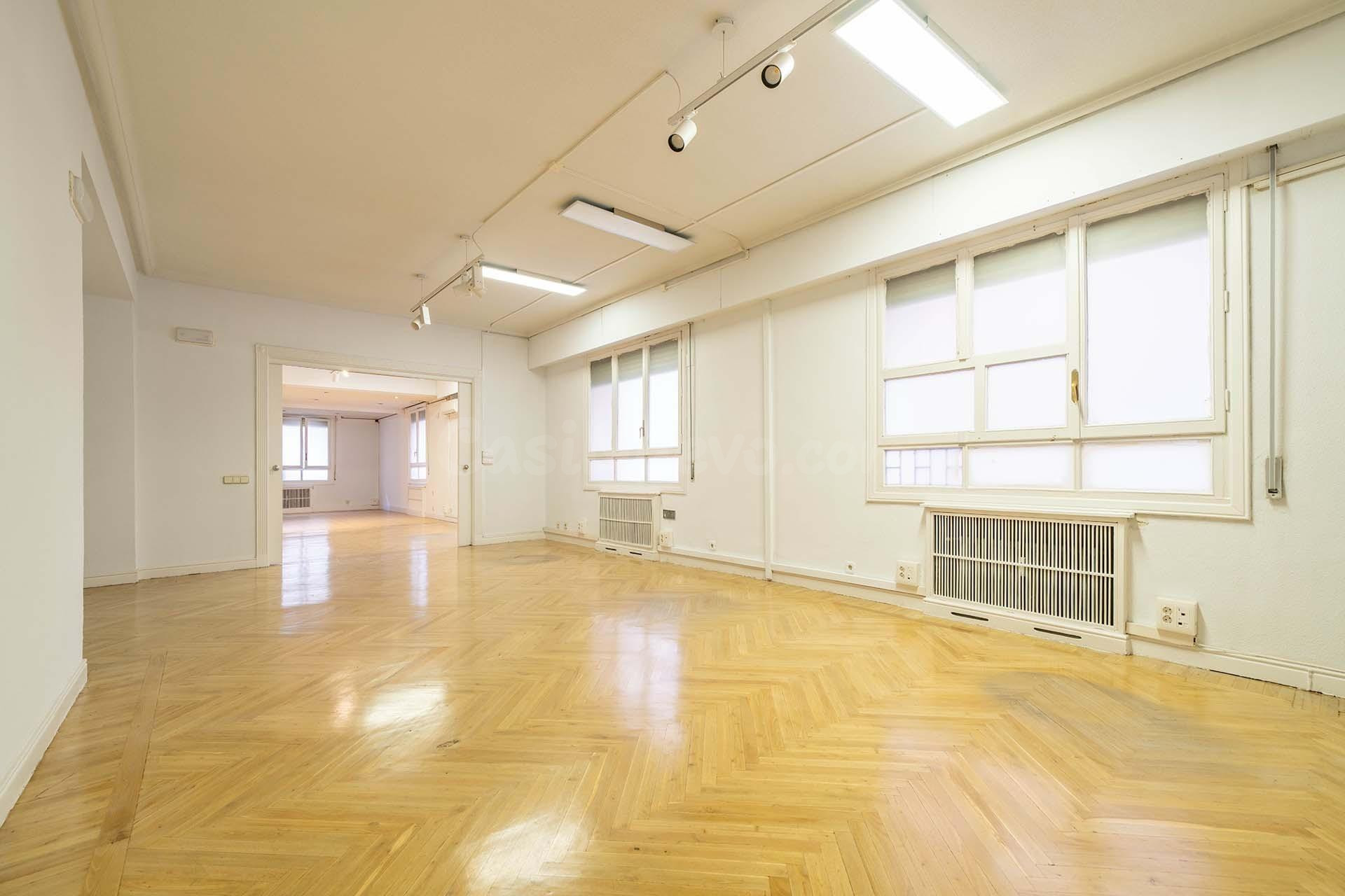 Excelente Oficina a la Venta en Núñez de Balboa