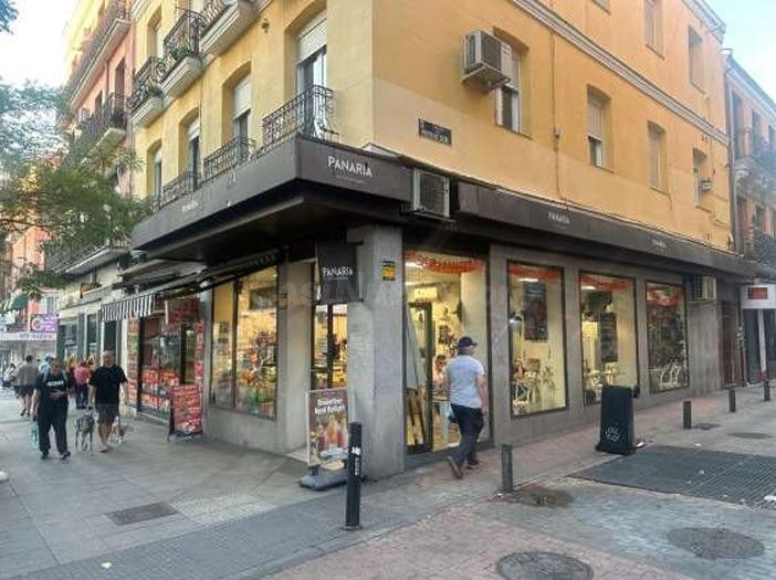 Local en esquinazo en venta en Nueva Numancia
