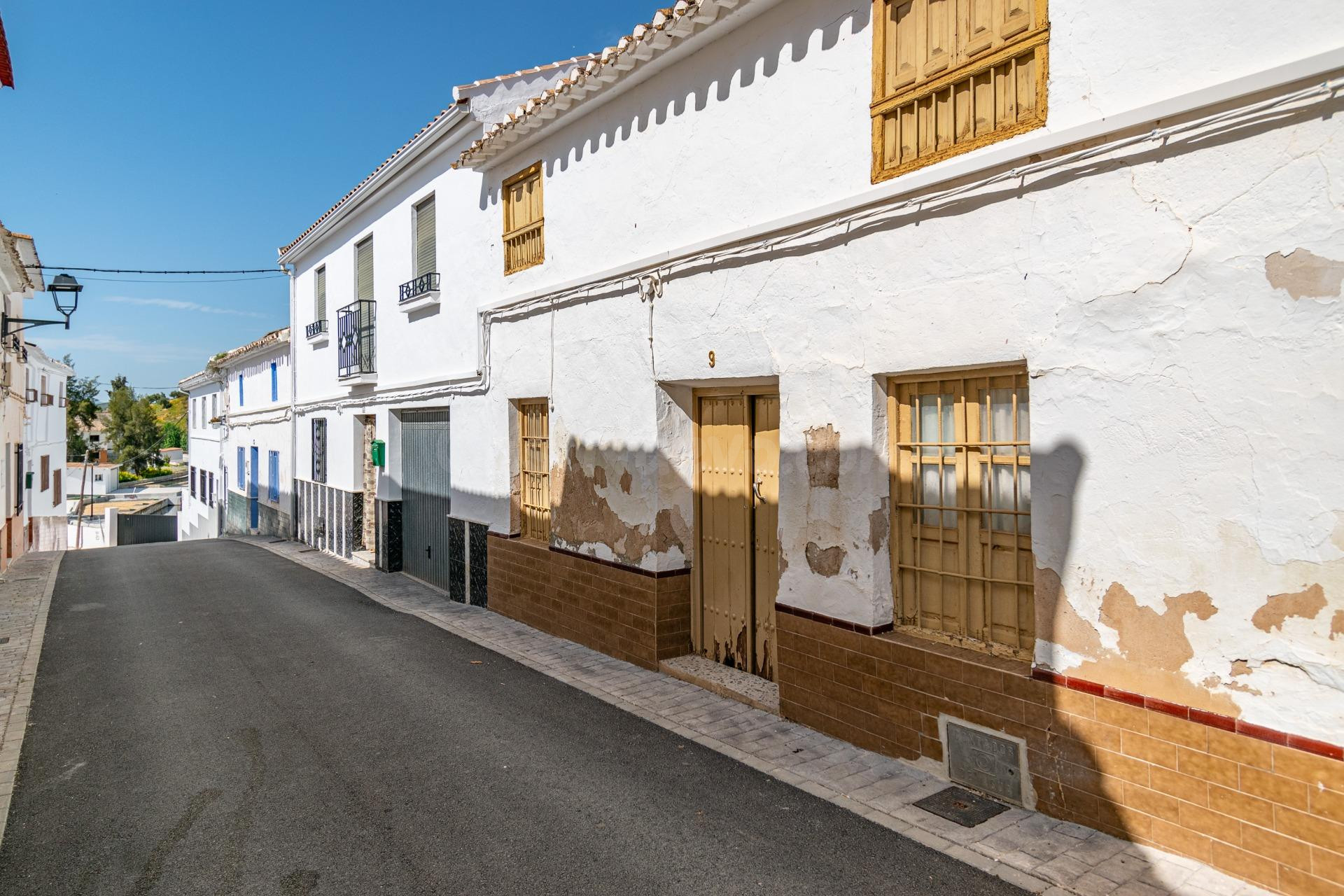 CASA CON PARCELA EN RIOFRIO