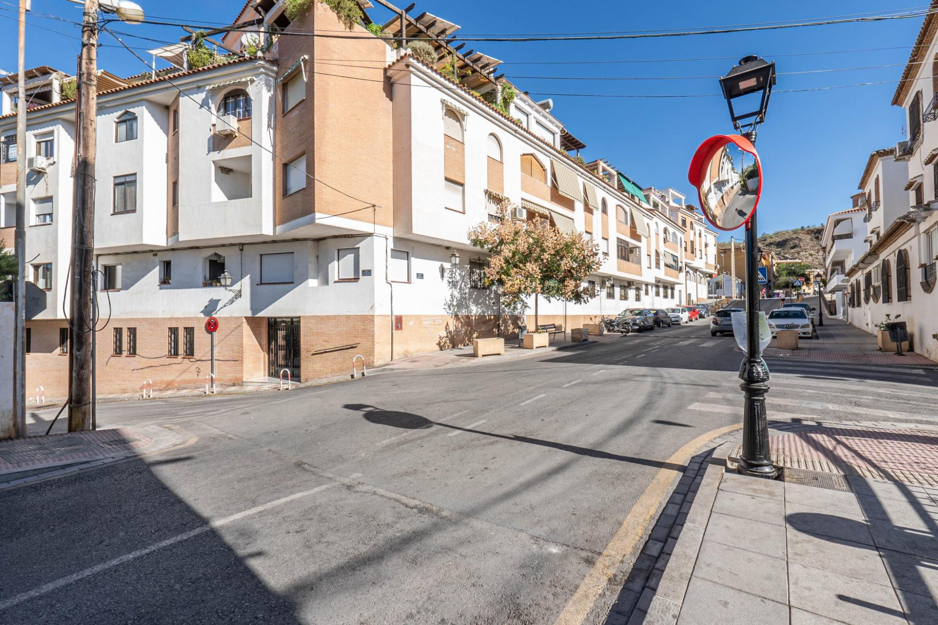 LOCAL COMERCIAL EN CENES DE LA VEGA