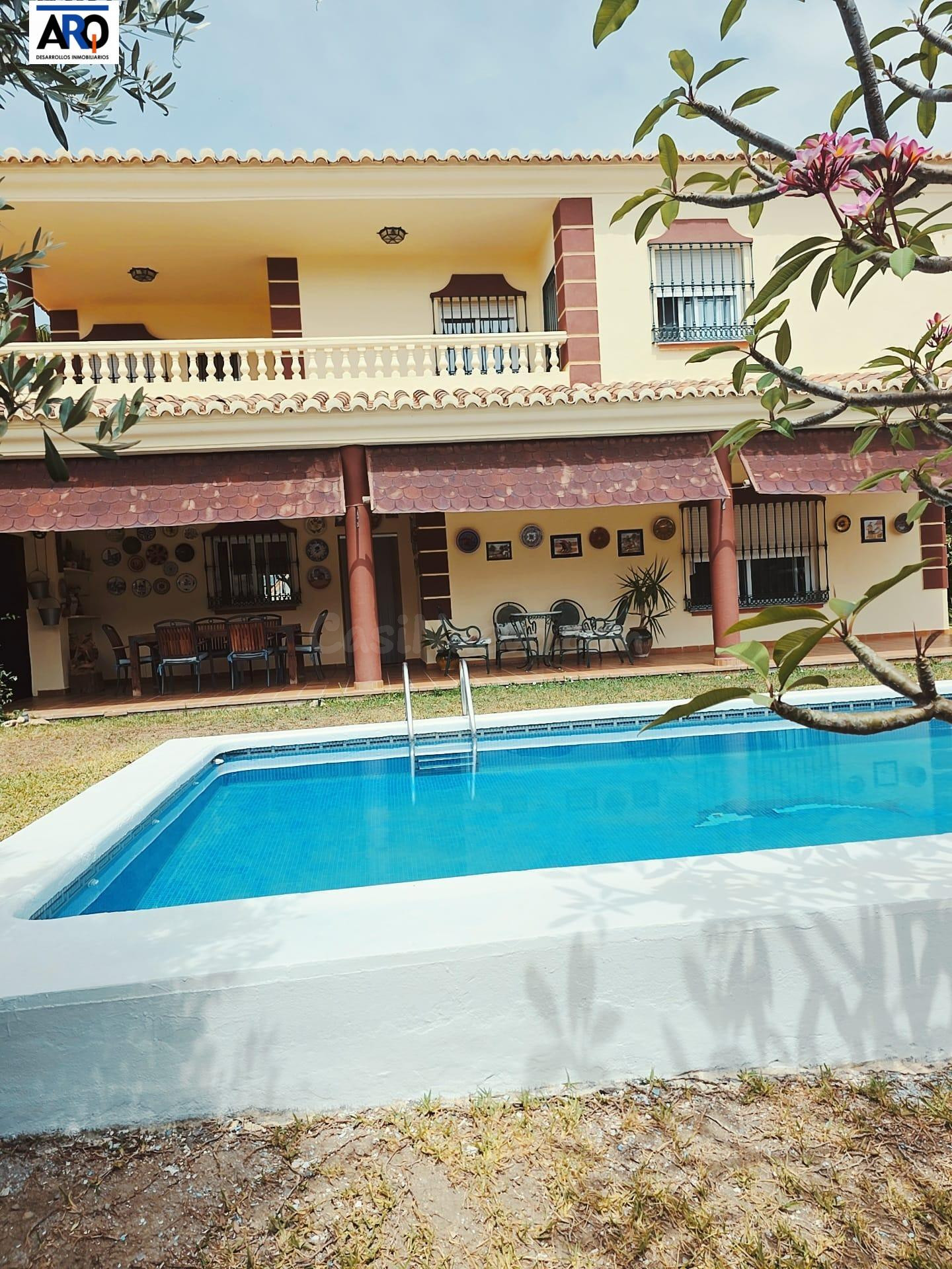 EXCLUSIVO CHALET VENTA 215 M EN RINCÓN DE LA VICTORIA - foto 5