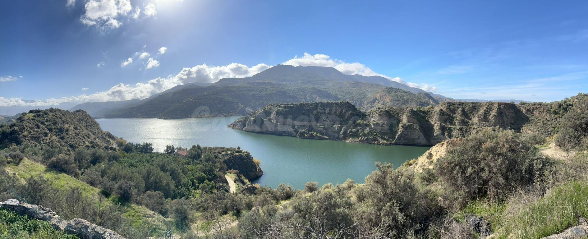 FINCA RÚSTICA EN EL VALLE DE LECRIN