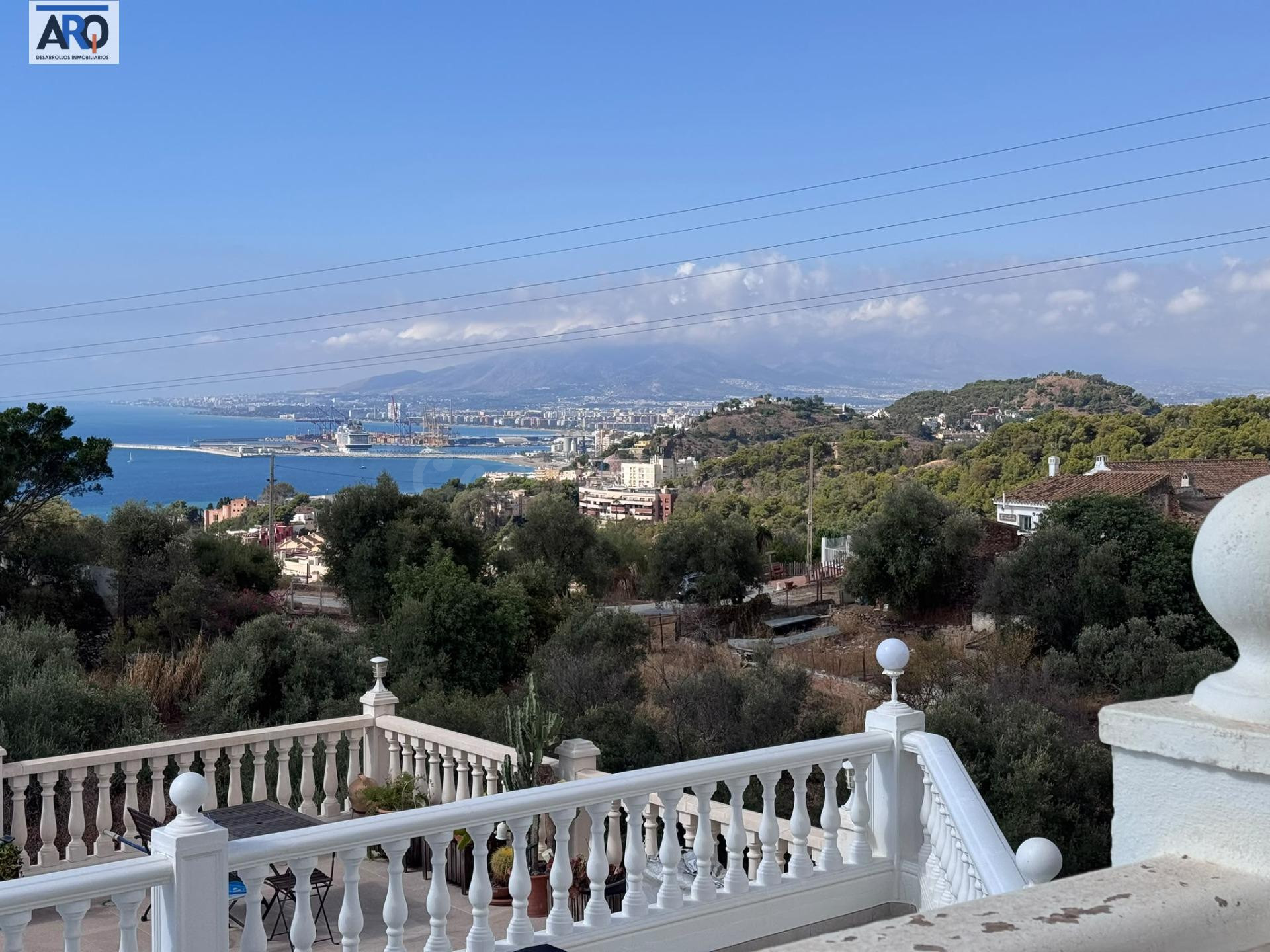 Casa adosada con piscina y espectaculares vistas al mar en Cerrado de Calderón