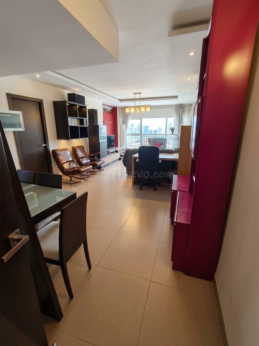 Piso de 3 dormitorios con terraza y garaje privado — Disponible desde SEPTIEMBRE 1.600 €/mes