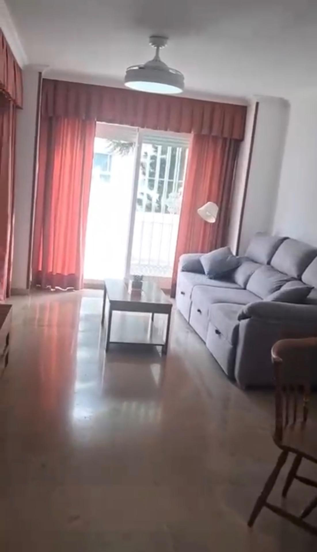 DISPONIBLE YA — 1.150 €/MES   ☀️ PISO EN ALQUILER EN BENALMÁDENA CON TERRAZA DE 20 M2, PISCINA Y PARKING