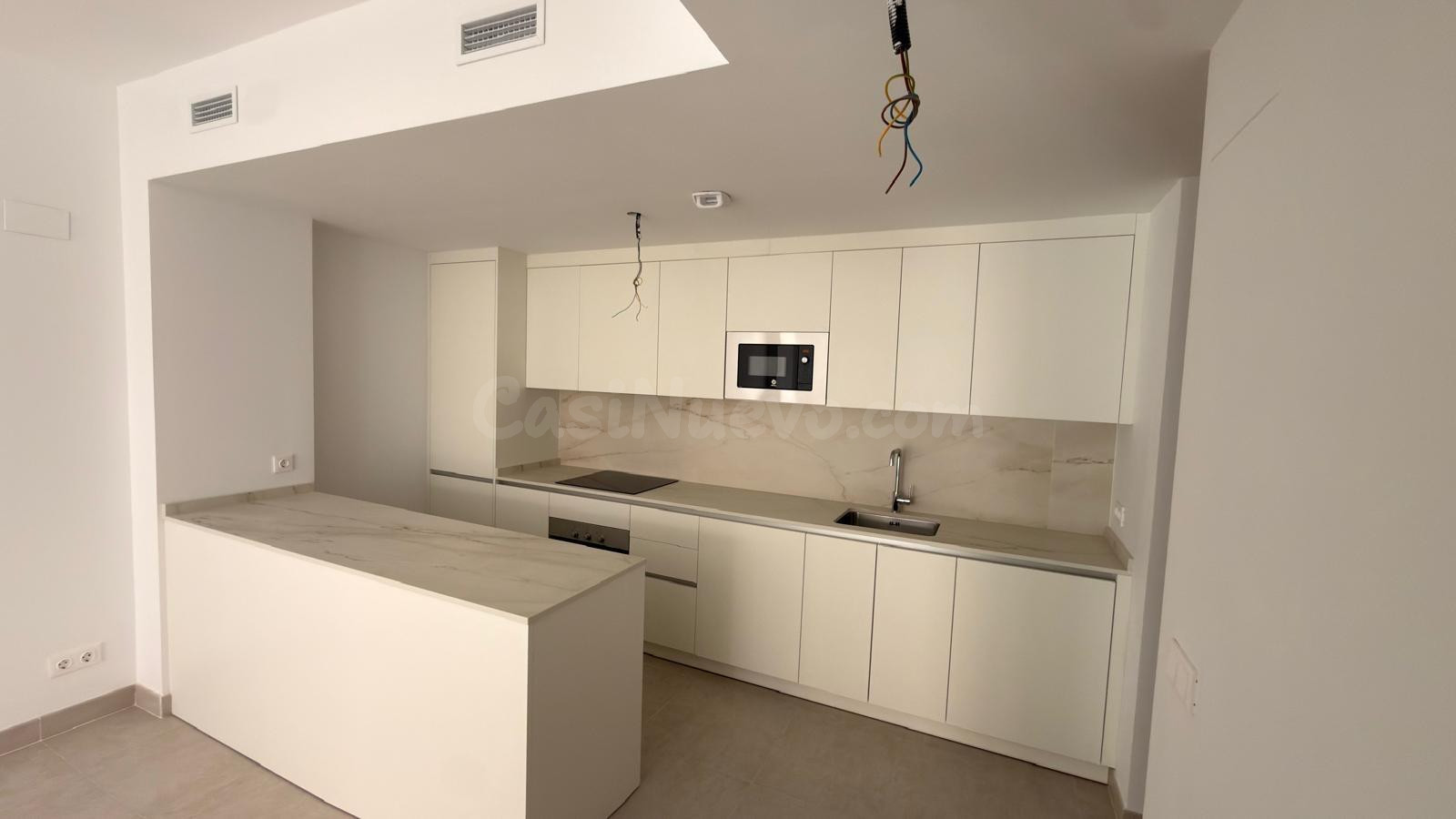 ✨ EXCLUSIVA VIVIENDA DE OBRA RECIENTE EN MÁLAGA – DISEÑO, LUZ Y UBICACIÓN PRIVILEGIADA ✨  Precio: 440.000 €