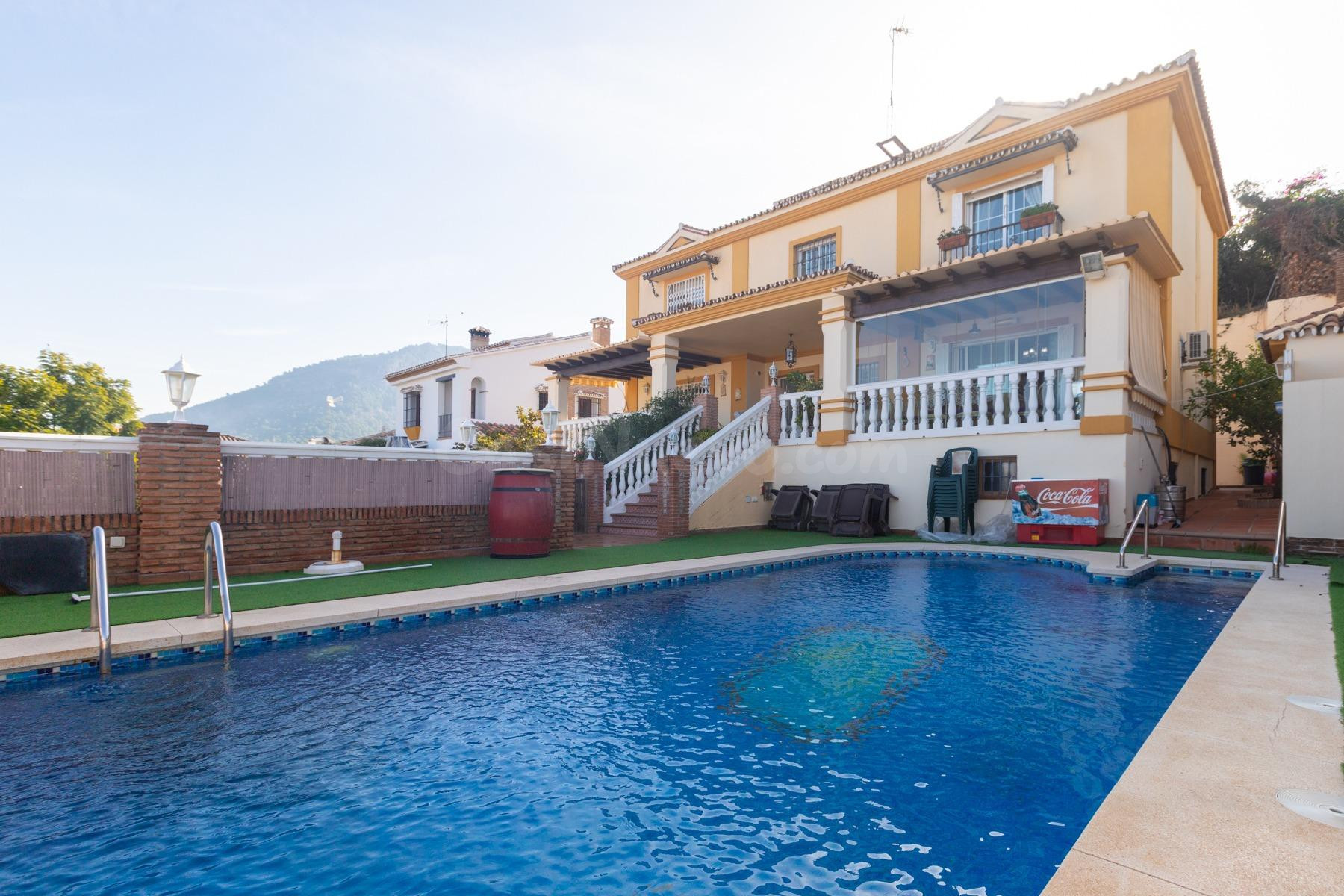 Chalet independiente en venta en Calle Martinete