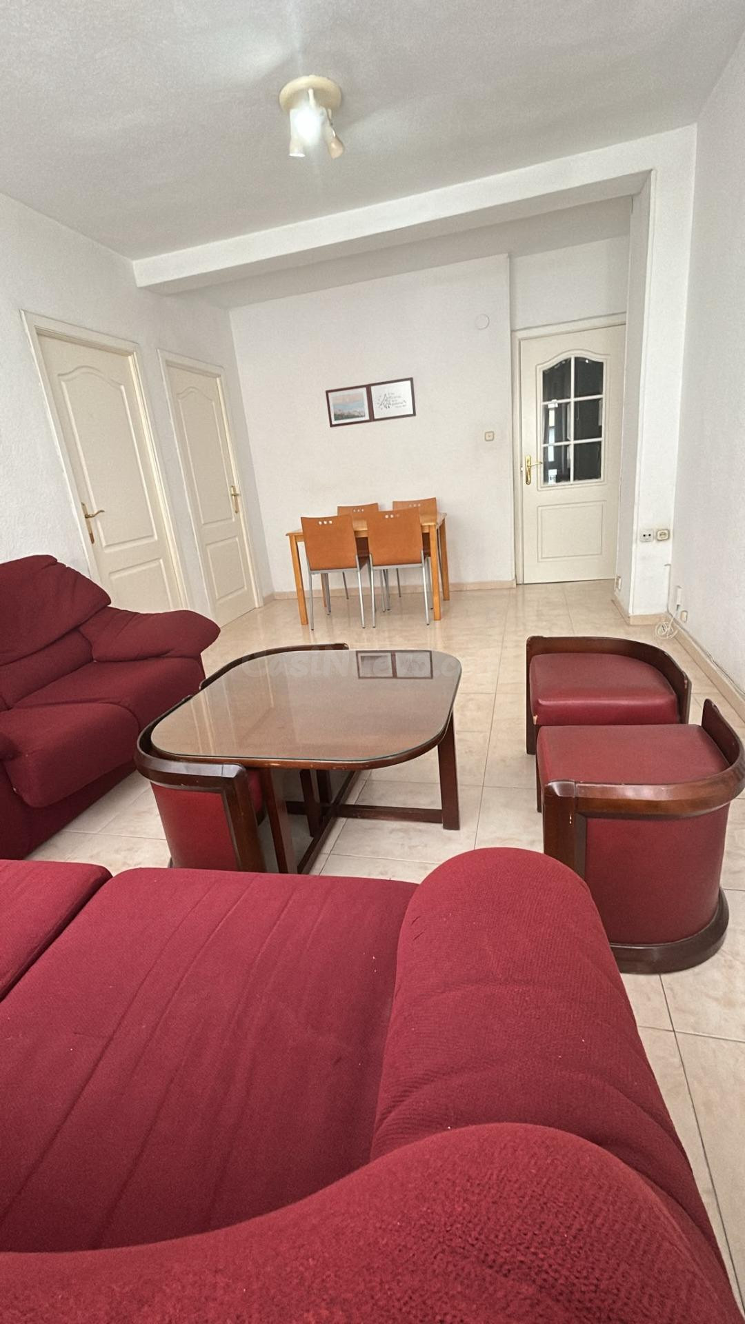 Piso de 4 dormitorios para estudiantes en Zona Plaza Einstein